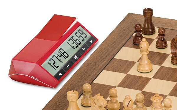 Nέο Σκακιστικό Χρονόμετρο της DGT, to DGT2500